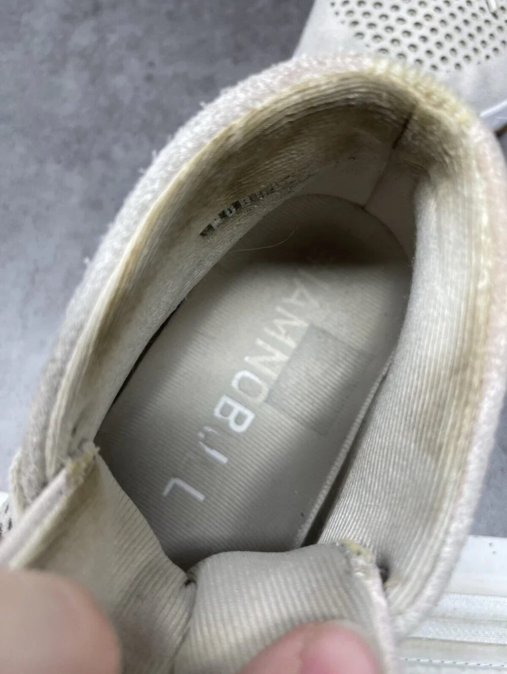Nobull Mid Trainer Sneakers Womens Size 9 Neutral Beige Suede Gum Crossfit Lift